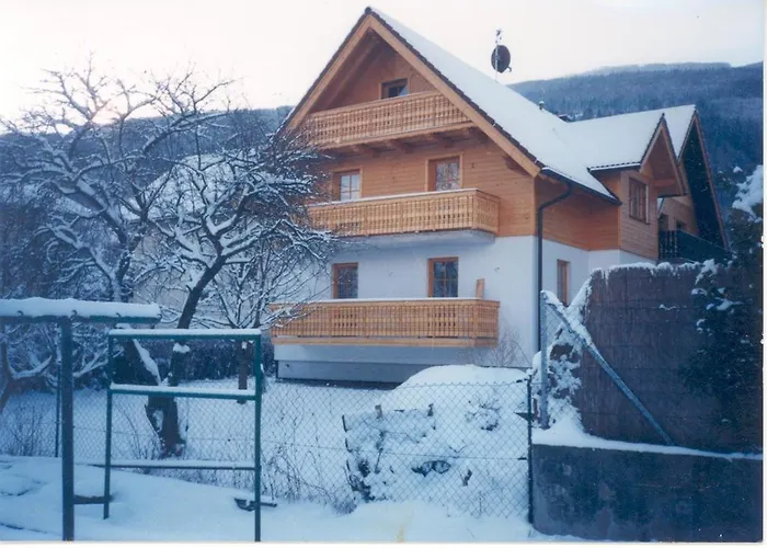 Appartementhaus Erasim سخلادميخ